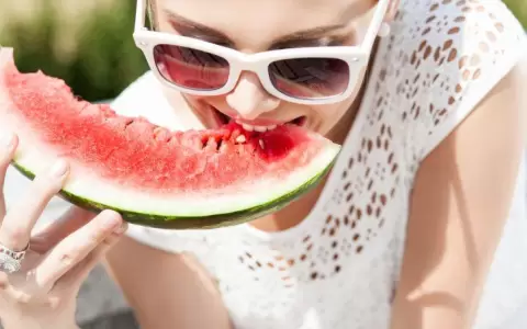 En d�as calurosos consum� mucha agua y m�s alimentos frescos