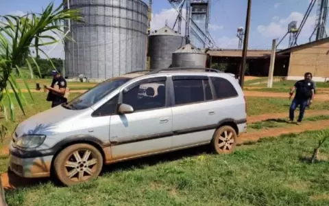Fingen ser polic�as y roban una avioneta de un agro silo