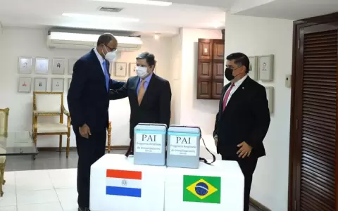 Paraguay recibi� 500 mil dosis de vacunas pedi�tricas, donadas por Brasil