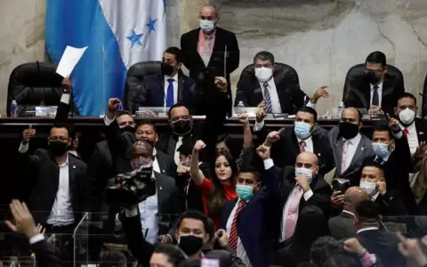 Honduras: el Congreso nombr� a dos presidentes a cuatro d�as de la asunci�n de Castro