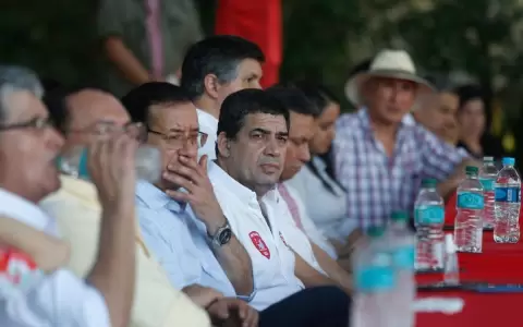 Cuevas responde a Alliana y defiende a Vel�zquez: "es el m�s potable"