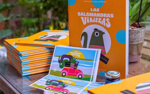 Teresa Mar�a Gross Brown publica "Las salamandras viajeras"