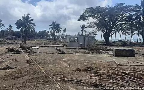 Despegan primeros aviones con ayuda humanitaria hacia Tonga