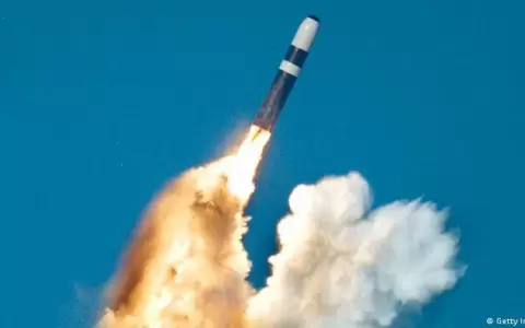 China anuncia que continuar� "modernizando" su arsenal nuclear