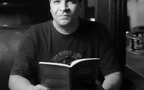 "Cartograf�a m�nima de vidas ajenas", antolog�a digital de cuentos de Javier Viveros