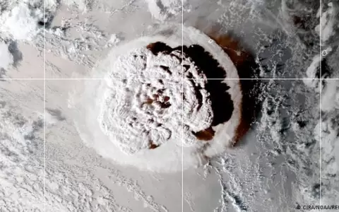 Chile alerta sobre posible "tsunami menor" tras erupci�n de volc�n en Tonga