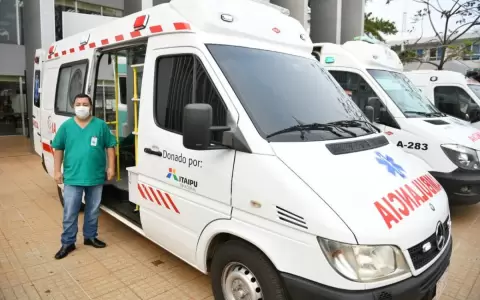 J�venes organizan torneos de f�tbol para comprar ambulancia