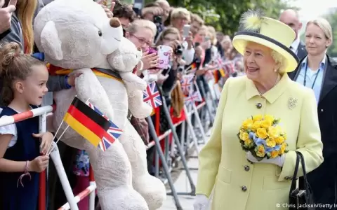 Reina Isabel II de Inglaterra contrae Covid-19