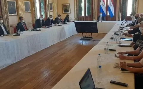 Gobierno no sale del di�logo, mientras caja fiscal no para de hundirse
