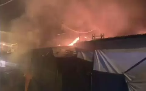 Cortocircuito ocasion� nuevo incendio en el Mercado 4