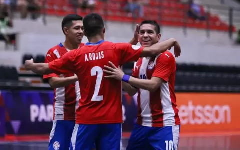 Paraguay golea, mantiene el invicto y clasifica a la siguiente ronda