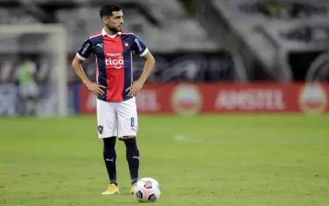 Cerro Porte�o corta cualquier tipo de relaci�n con Libertad