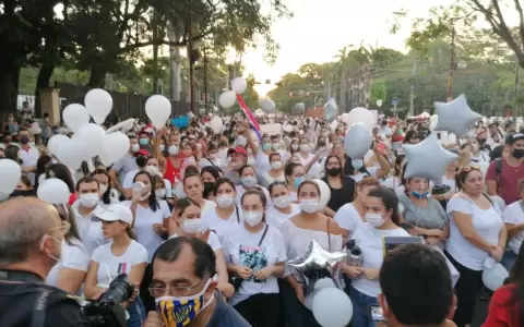 Iv�n Torres a Fabi�n Mart�: �No politices la vida de mi esposa�