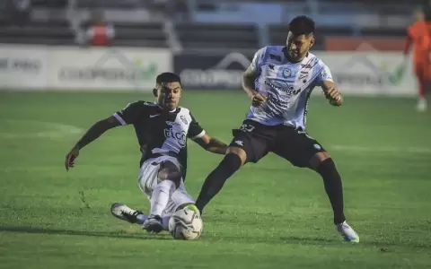 �Paco� Esteche confirma la titularidad de Marcos G�mez