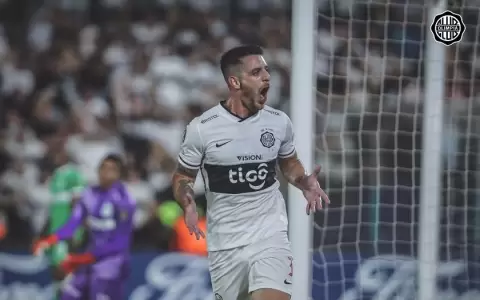 A puros golazos, Olimpia exhibe su estirpe y supera a Atl�tico Nacional