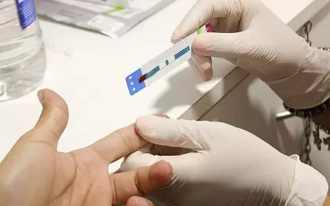 Preocupa cantidad de j�venes infectados con VIH