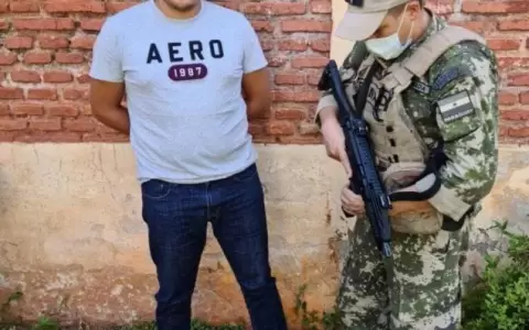 Operativo Navis: Se entreg� uno de los m�s buscados