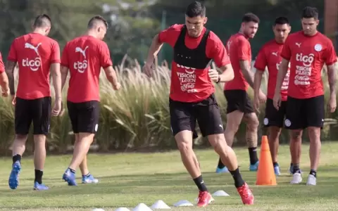 El equipo que prepara Barros Schelotto para enfrentar a Brasil
