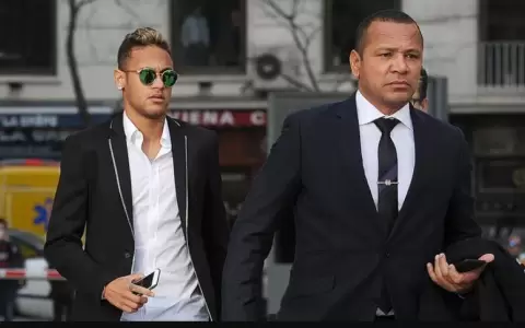 Secretos del padre de Neymar: �C�mo convirti� a su hijo en el jugador m�s caro de la historia?