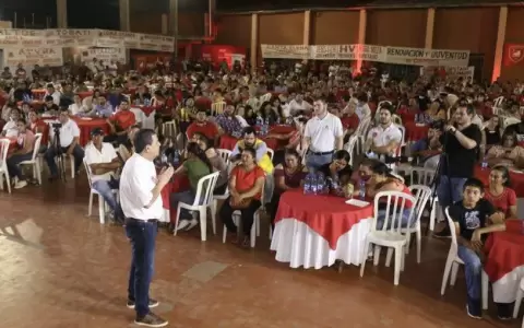 Hay que derrotar a quienes quieren poder para mantener privilegios, seg�n Vel�zquez