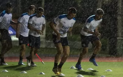 El onceno que pondr� Barros Schelotto para enfrentar a Ecuador
