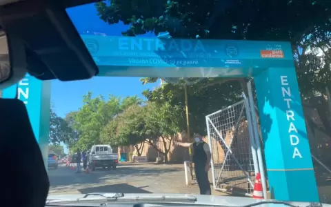 Cierran temporalmente el vacunatorio de la Facultad de Derecho