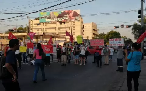 Lucha prolongada para exigir derogaci�n de ley que criminaliza invasiones