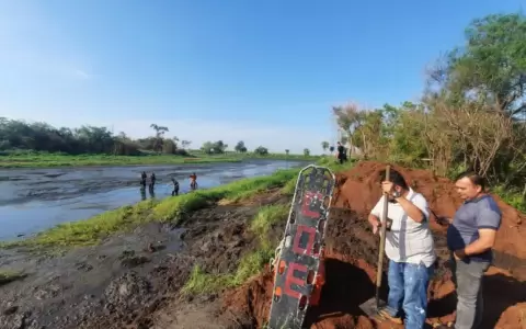 Prosigue b�squeda de los restos de Dahiana en un tajamar