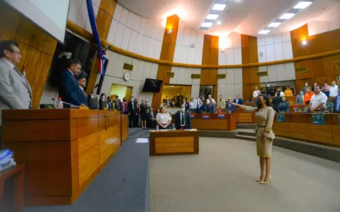 Diputados acepta renuncia de Ozorio y asume Guadalupe Aveiro