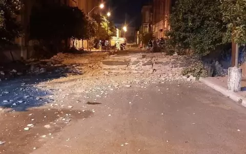Muro de ex cervecer�a se derrumb� y calles se encuentran cerradas