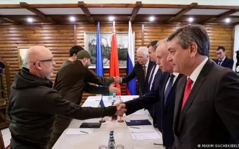 Ucrania anuncia "resultados positivos" tras negociaciones con Rusia