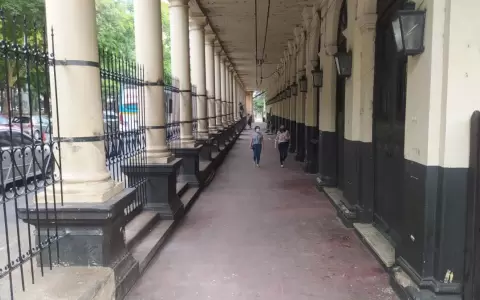 Colocan rejas en toda la Estaci�n del Ferrocarril