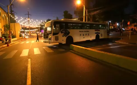 �Cu�l es el itinerario de los buses gratuitos que circulan por Asunci�n?