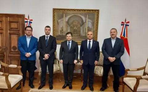 Paraguay y Azerbaiy�n exploran oportunidades comerciales en gas y petr�leo