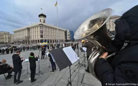 La mitad de habitantes de Kiev ha tenido que huir, mientras la ciudad queda sitiada
