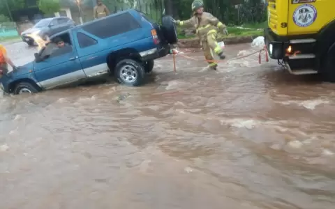 Lluvia y raudales causan estragos en cada inclemencia