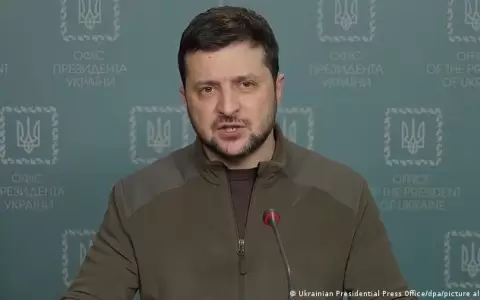 Zelenski pide al papa Francisco que medie para acabar con la guerra
