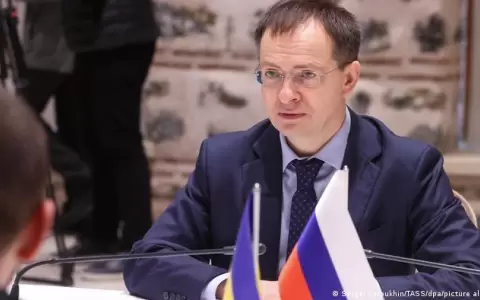 Rusia advierte a Ucrania que Crimea y Donb�s son intocables en negociaciones