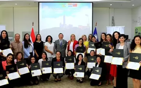 Mujeres emprendedoras reciben reconocimiento