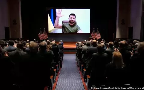 Presidente ucraniano recibe una ovaci�n de pie del Congreso de EE.UU.