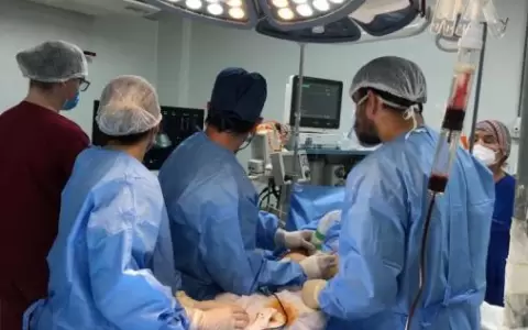 IPS logra hacer transfusi�n intrauterina a feto de 28 semanas
