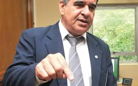 Dar�n charla sobre la mujer y el seguro social en el Congreso