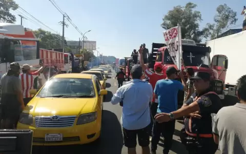 Reducci�n de precios no satisface y cortes de ruta continuar�n