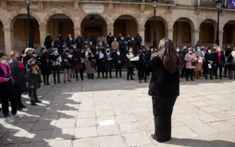 1.000 coros de Europa y Am�rica Latina cantan por la paz en Ucrania