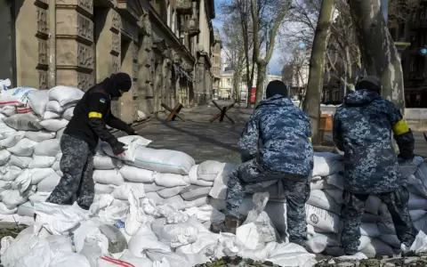 Odesa desaf�a a las tropas rusas y recupera su vida cotidiana