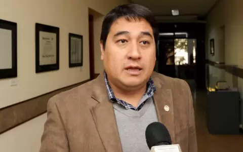 Eduardo Nakayama anunci� su precandidatura al Senado
