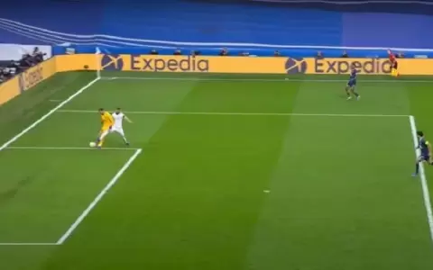 �Hubo falta de Benzema contra Donnarumma en el primer gol?