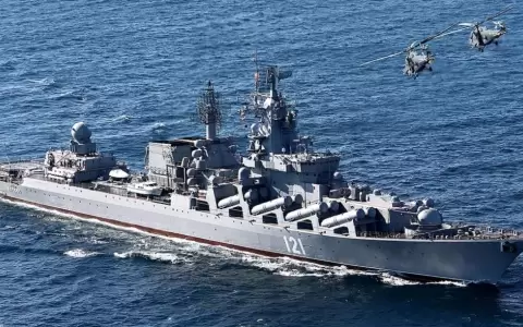 Buque ruso "Moskva" no se hundi� y cesaron las explosiones
