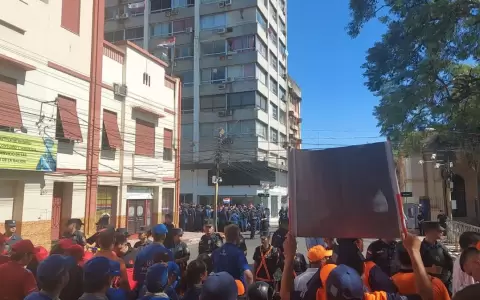 Incidentes en manifestaci�n frente al Congreso