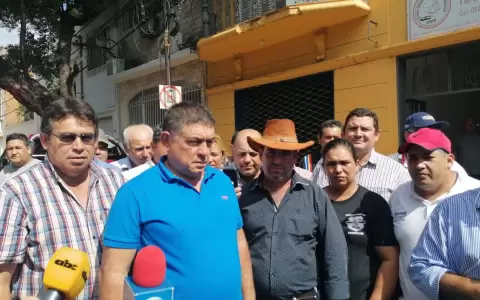 Hay mensajes de negociaciones entre camioneros y el Gobierno, seg�n Guachir�